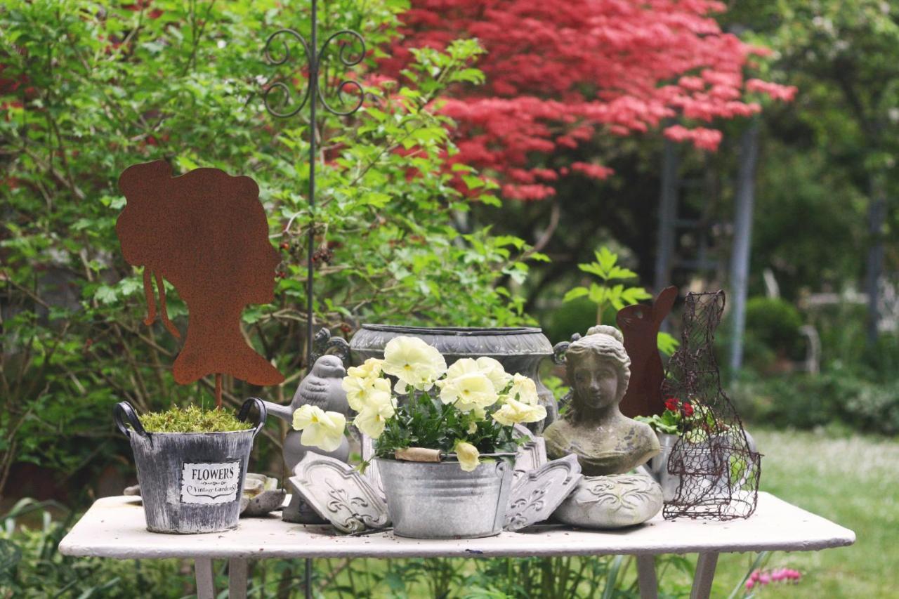 Bed and Breakfast Le Bonheur A La Campagne Lesmont Exterior foto